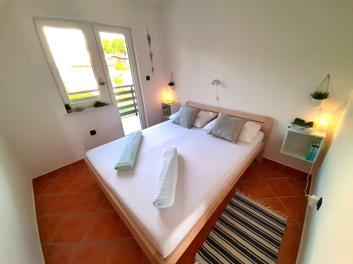 Rentfox - Crikvenica Apartment Exterior photo