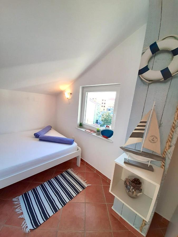 Rentfox - Crikvenica Apartment Exterior photo
